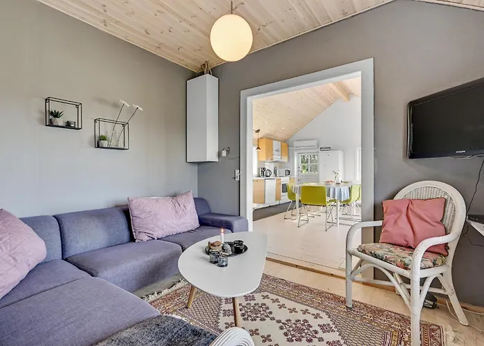 Three-bedroom In Knebel