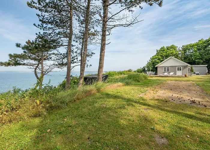 Holiday home Three-bedroom In