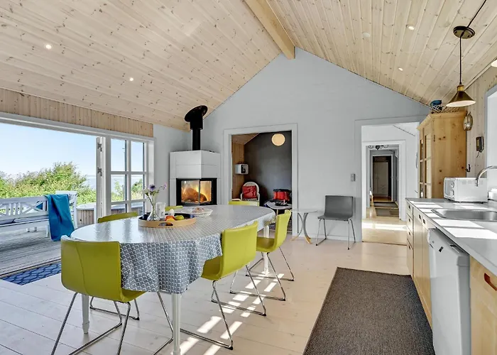 Three-bedroom In Holiday home Knebel