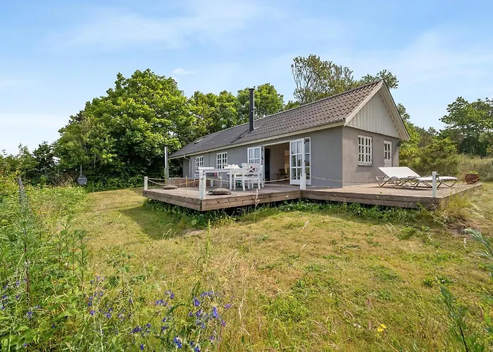 Three-bedroom In * Knebel
