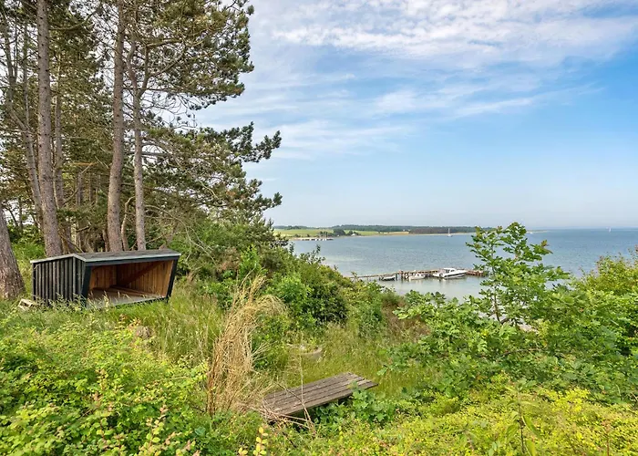 Three-bedroom In Holiday home Knebel